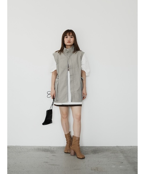 Katrin TOKYO(カトリーントーキョー)の「stand collar vest(ベスト・レディース・グリーン/グレー系/チャコールグレー・XS/FREE)」の15枚目の写真