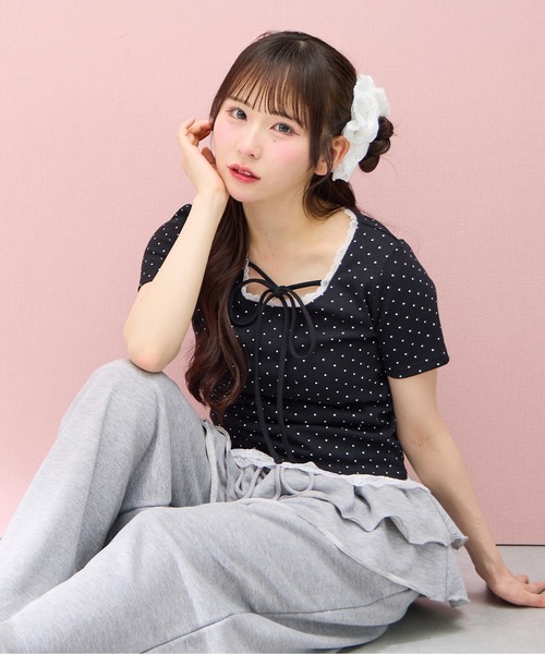INGNI(イング)の「【WEB限定】レース出しリボン付ドット半袖リブトップス(Tシャツ/カットソー・レディース・ブラック×ホワイト/ホワイト×ブラック・M)」の4枚目の写真