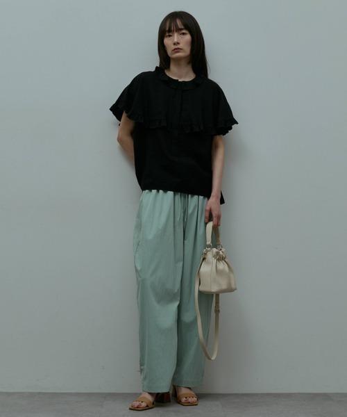 flaeu(フラユ)の「Mini Drawstring 2Way Bag(ハンドバッグ・レディース・ブラック/アイボリー/ブラウン・FREE)」の11枚目の写真