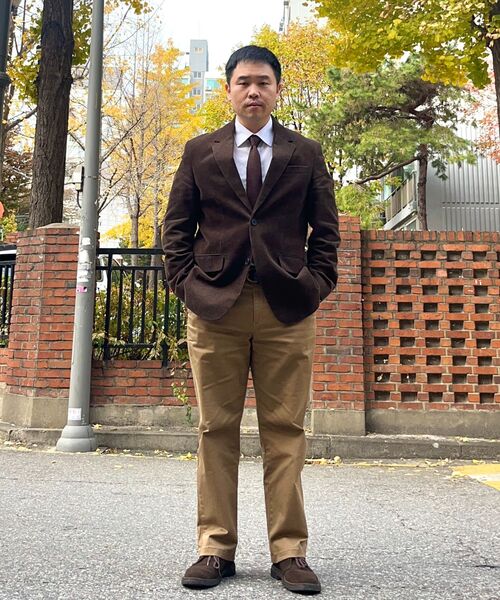 MUSINSA STANDARD（ムシンサスタンダード）の「ベージュサテンテーパードオフィサーパンツ[ブラウン]（その他パンツ・メンズ・その他・26/27/28/29/30/31/32/33/34/36/38/40）」の3枚目の写真