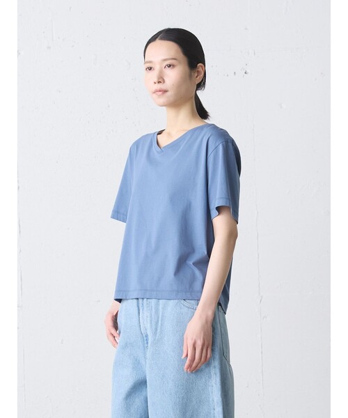 MidiUmi(ミディウミ)の「MidiUmi Vネックプルオーバー(Tシャツ/カットソー・レディース・オフホワイト/ブラック/レッド/ブルー・FREE)」の7枚目の写真