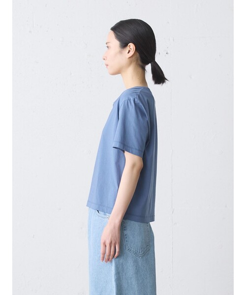 MidiUmi(ミディウミ)の「MidiUmi Vネックプルオーバー(Tシャツ/カットソー・レディース・オフホワイト/ブラック/レッド/ブルー・FREE)」の6枚目の写真