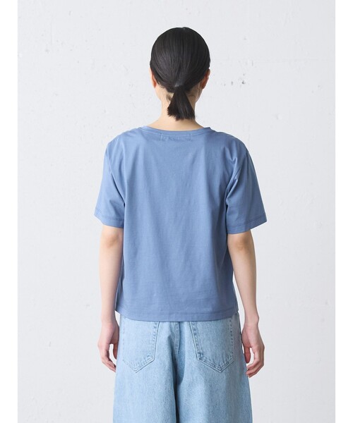 MidiUmi(ミディウミ)の「MidiUmi Vネックプルオーバー(Tシャツ/カットソー・レディース・オフホワイト/ブラック/レッド/ブルー・FREE)」の5枚目の写真
