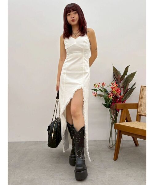 EVRIS(エヴリス)の「ホルターネックデニムロングワンピース 夏服(ワンピース・レディース・ホワイト/ブルー/インディゴブルー・MEDIUM/SMALL)」の10枚目の写真