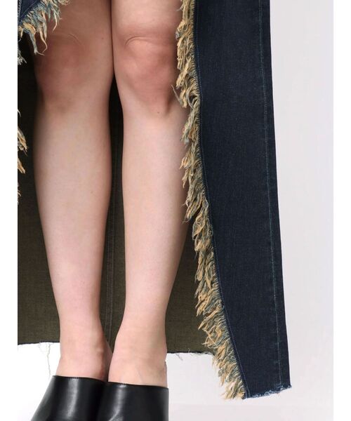EVRIS(エヴリス)の「ホルターネックデニムロングワンピース 夏服(ワンピース・レディース・ホワイト/ブルー/インディゴブルー・MEDIUM/SMALL)」の18枚目の写真
