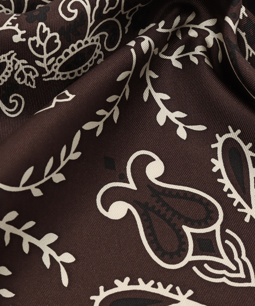 FRAMeWORK（フレームワーク）の「manipuri/マニプリ シルク65 KALEIDO BANDANA(ブラウン)（バンダナ/スカーフ・レディース・ブラウン・FREE）」の8枚目の写真