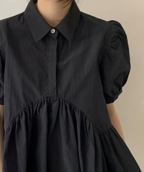 mielu(ミエル)の「パフスリーブチュニック(シャツ/ブラウス・レディース・ホワイト/ブラック・LARGE/MEDIUM)」の6枚目の写真