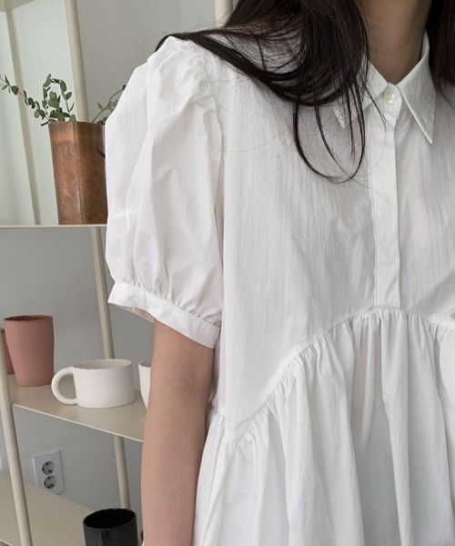 mielu(ミエル)の「パフスリーブチュニック(シャツ/ブラウス・レディース・ホワイト/ブラック・LARGE/MEDIUM)」の8枚目の写真