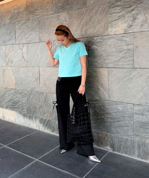 SMILE LAND(スマイルランド)の「【maryさんコラボ】サイドカットアウトシャーリングスウェットパンツ<大きいサイズ有>(その他パンツ・レディース・ブラック/グレー・3L/LL/L/M)」の18枚目の写真