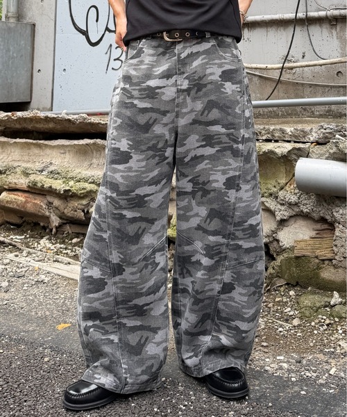 ADAMASTE(アダマスト)の「Vintage Like Camouflage Wide Pants - ヴィンテージライクカモフラージュワイドパンツ(デニムパンツ・メンズ・カーキ/ブラック・SMALL/MEDIUM/LARGE)」の9枚目の写真