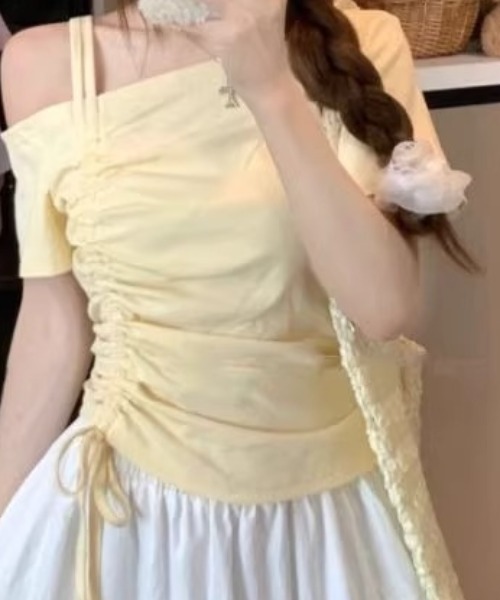 Candy Pot(キャンディポット)の「アシンメトリーワンショルダードロストトップス(Tシャツ/カットソー・レディース・ブラック/イエロー・FREE)」の8枚目の写真