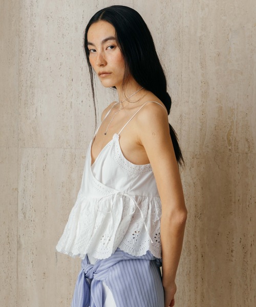 CREDONA（クレドナ）の「LACE PATCHWORK TOPS/レースパッチワークトップス（Tシャツ/カットソー・レディース・ホワイト/ブラック・FREE）」の6枚目の写真