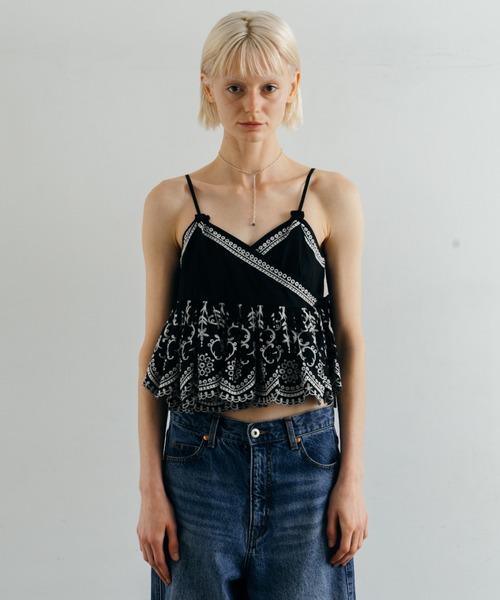 CREDONA（クレドナ）の「LACE PATCHWORK TOPS/レースパッチワークトップス（Tシャツ/カットソー・レディース・ホワイト/ブラック・FREE）」の20枚目の写真