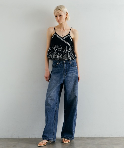 CREDONA（クレドナ）の「LACE PATCHWORK TOPS/レースパッチワークトップス（Tシャツ/カットソー・レディース・ホワイト/ブラック・FREE）」の3枚目の写真