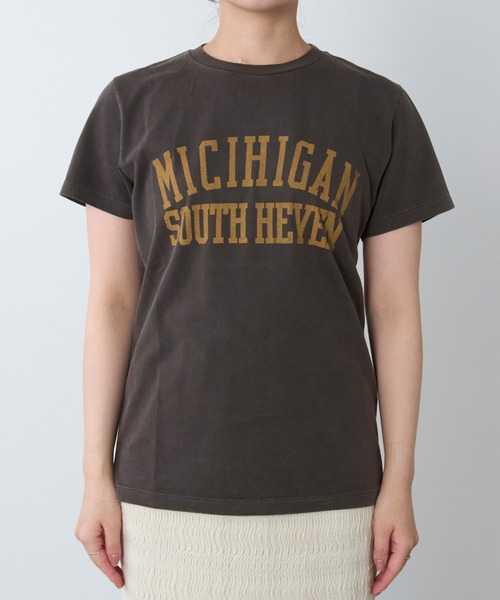 REMI RELIEF(レミレリーフ)の「【REMI RELIEF】別注-"MICHIGAN"SP加工TロゴTシャツ(Tシャツ/カットソー・レディース・ダークブラウン/ライトベージュ・FREE)」の18枚目の写真