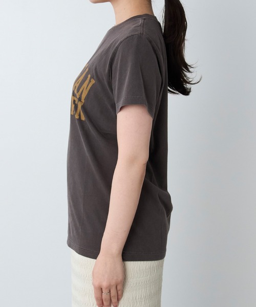 REMI RELIEF(レミレリーフ)の「【REMI RELIEF】別注-"MICHIGAN"SP加工TロゴTシャツ(Tシャツ/カットソー・レディース・ダークブラウン/ライトベージュ・FREE)」の19枚目の写真