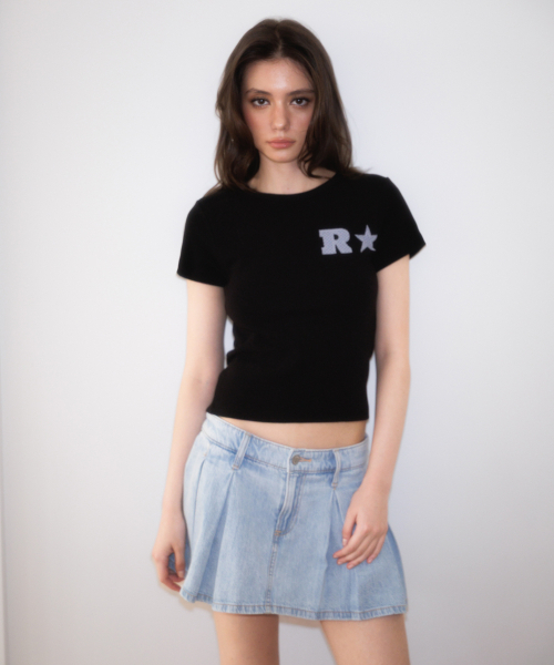 ROSEFRANTZ（ロゼフランツ）の「R Star Logo T-shirt [Black]（Tシャツ/カットソー・レディース・ブラック・SMALL/MEDIUM）」の4枚目の写真