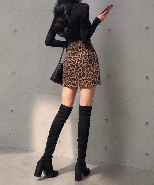 CERCA（チェルカ）の「【Bls】 【Bling Leads】ヒョウ柄ミニタイトスカート（スカート・レディース・ベージュ/グレー・MEDIUM/LARGE）」の5枚目の写真
