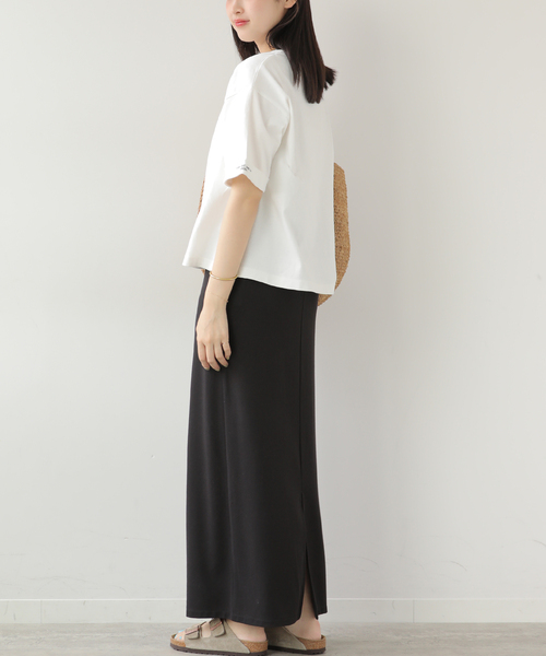JOURNAL STANDARD relume(ジャーナルスタンダード レリューム)の「ワンポイント刺繍TEE(Tシャツ/カットソー・レディース・ホワイト/ブラック/ブラウン・FREE)」の8枚目の写真