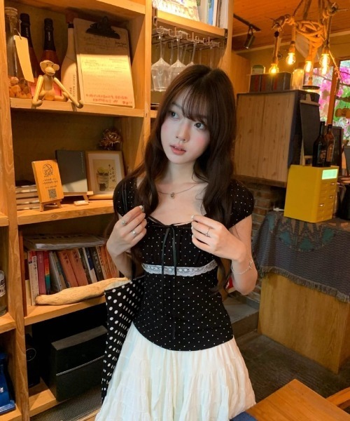 Ritzy(リッツィー)の「ドットリボンギャザートップス(Tシャツ/カットソー・レディース・ホワイト/ブラック/グレー・S/M/L)」の17枚目の写真
