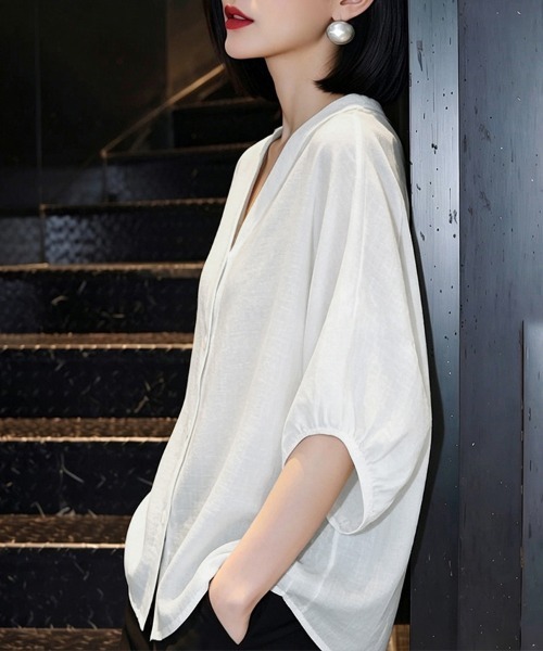 ONEP STAR(ワンピスター)の「Vネック七分袖ブラウス(シャツ/ブラウス・レディース・ホワイト・X-LARGE/LARGE/MEDIUM)」の6枚目の写真