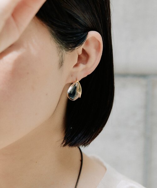 ear PAPILLONNER(イアパピヨネ)の「クリアポストピアス(ピアス(両耳用)・レディース・クリア・FREE)」の7枚目の写真
