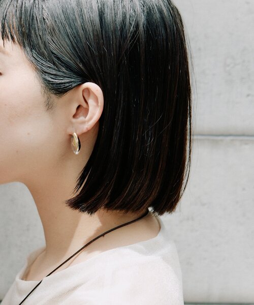 ear PAPILLONNER(イアパピヨネ)の「クリアポストピアス(ピアス(両耳用)・レディース・クリア・FREE)」の8枚目の写真