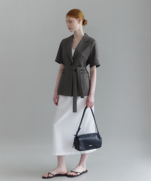 MICANE(ミケーネ)の「オリエンド サマー ハーフスリーブジャケット(テーラードジャケット・レディース・ブラック/ダークブラウン・X-LARGE/XX-LARGE/SMALL/MEDIUM/LARGE)」の4枚目の写真