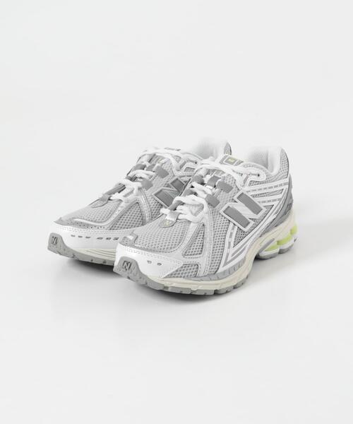 NEW BALANCE(ニューバランス)の「NEW BALANCE 1906R(スニーカー・レディース・シルバー・23.5/25/23/24/24.5)」の2枚目の写真