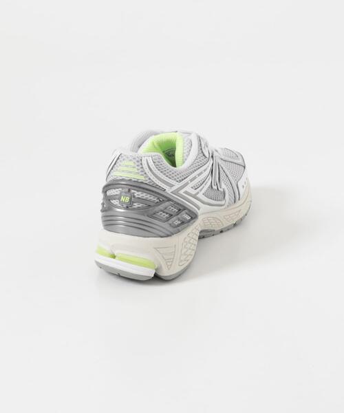 NEW BALANCE(ニューバランス)の「NEW BALANCE 1906R(スニーカー・レディース・シルバー・23.5/25/23/24/24.5)」の4枚目の写真