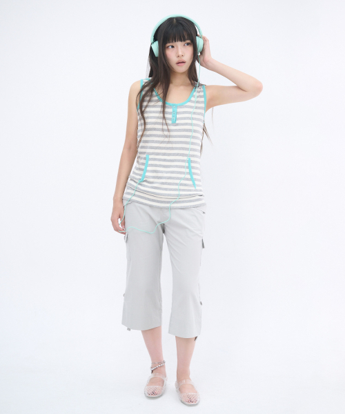 ITZAVIBE(イッザバイブ)の「STRAP POINT CAPRI PANTS - LIGHT GRAY(その他パンツ・レディース・その他・FREE)」の4枚目の写真