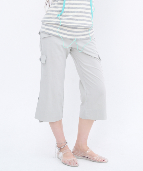 ITZAVIBE(イッザバイブ)の「STRAP POINT CAPRI PANTS - LIGHT GRAY(その他パンツ・レディース・その他・FREE)」の5枚目の写真