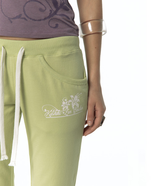 KASHIKO(カシコ)の「Low-Slung Capri Pants Lime(スウェットパンツ・レディース・その他・MEDIUM/SMALL)」の11枚目の写真