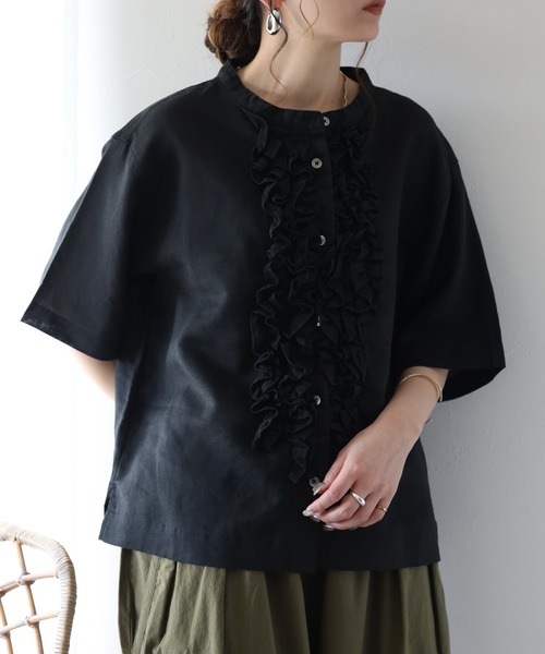 ubasoku(ウバソク)の「ubasoku リネン フロントフリルバンドカラー 半袖シャツ(シャツ/ブラウス・レディース・ブラック/オフホワイト・FREE)」の10枚目の写真
