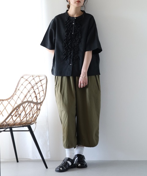 ubasoku(ウバソク)の「ubasoku リネン フロントフリルバンドカラー 半袖シャツ(シャツ/ブラウス・レディース・ブラック/オフホワイト・FREE)」の13枚目の写真