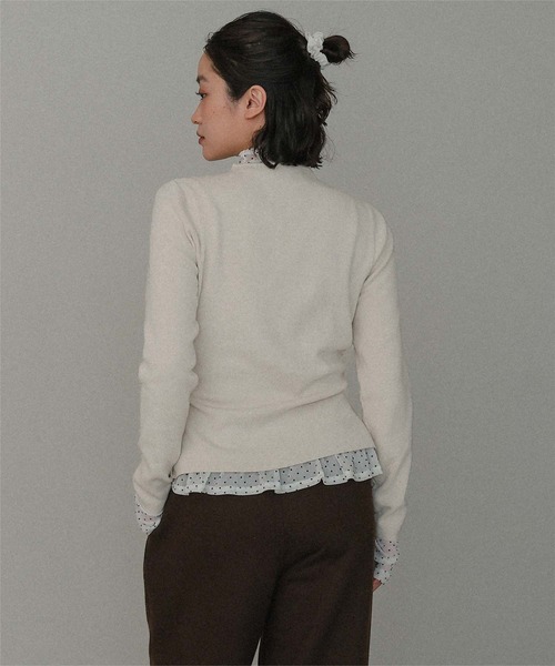 miette(ミエット)の「プチハイネックフロントギャザーボタンニット(ニット/セーター・レディース・アイボリー/チャコール/ライトイエロー・FREE)」の8枚目の写真