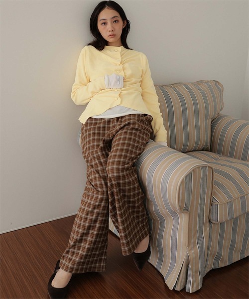 miette(ミエット)の「プチハイネックフロントギャザーボタンニット(ニット/セーター・レディース・アイボリー/チャコール/ライトイエロー・FREE)」の21枚目の写真