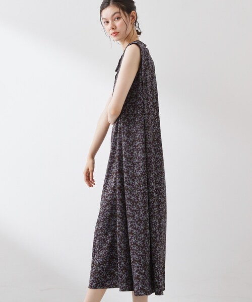 THE SHOP TK (ザ ショップ ティーケー )の「大人のリゾートムード 小花柄ワンピース(ワンピース・レディース・ブラック系/ダークブラウン系・12/13)」の11枚目の写真