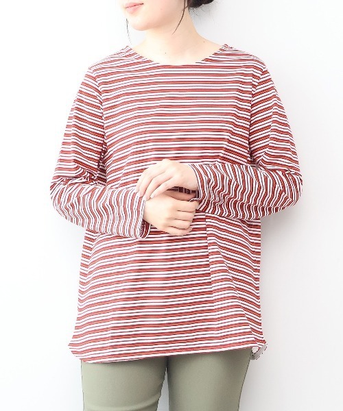 MB mint breeze(エムビーミントブリーズ)の「【L~6L 大きいサイズ】コットンボーダーラウンドヘムTシャツ(Tシャツ/カットソー・レディース・レッド/ブラック/オフホワイト・LL/4L/3L/5L/6L)」の1枚目の写真