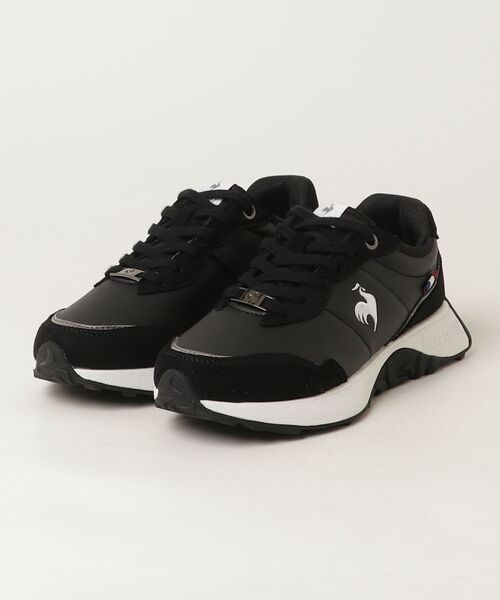 le coq sportif（ルコックスポルティフ）の「LCS マルゴー  /  LCS MARGAUX（スニーカー・レディース・ホワイト×シルバー/ブラック×ホワイト/ベージュ系その他3・24.0cm/23.0cm/22.5cm/24.5cm/23.5cm/25.0cm）」の3枚目の写真