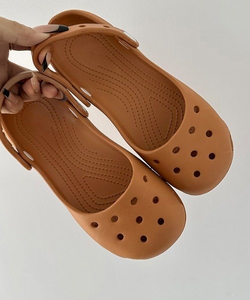 Vipoa(ヴィポア)の「Ballet flat sandal(サンダル・レディース・ホワイト/ブラック/ブラウン/ライトベージュ/ピンク/シルバー・SMALL/MEDIUM/LARGE)」の3枚目の写真