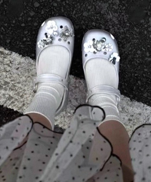 Vipoa(ヴィポア)の「Ballet flat sandal(サンダル・レディース・ホワイト/ブラック/ブラウン/ライトベージュ/ピンク/シルバー・SMALL/MEDIUM/LARGE)」の10枚目の写真