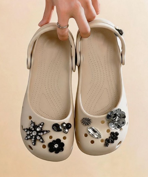 Vipoa(ヴィポア)の「Ballet flat sandal(サンダル・レディース・ホワイト/ブラック/ブラウン/ライトベージュ/ピンク/シルバー・SMALL/MEDIUM/LARGE)」の16枚目の写真