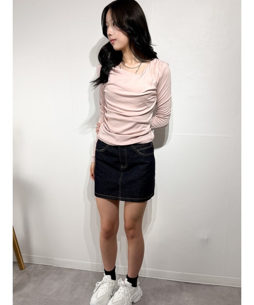 owen(オーウェン)の「ドレープデザイン スリムトップス フィットシルエットカットソー(Tシャツ/カットソー・レディース・ピンク/ライトブルー/ブラック/ホワイト/ベージュ・S/M/L)」の18枚目の写真