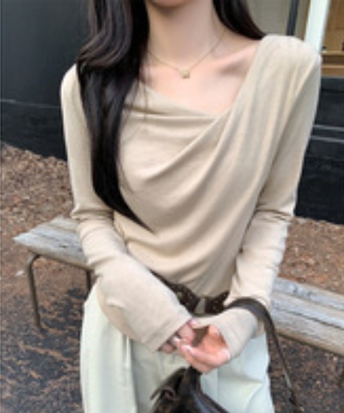 owen(オーウェン)の「ドレープデザイン スリムトップス フィットシルエットカットソー(Tシャツ/カットソー・レディース・ピンク/ライトブルー/ブラック/ホワイト/ベージュ・S/M/L)」の7枚目の写真