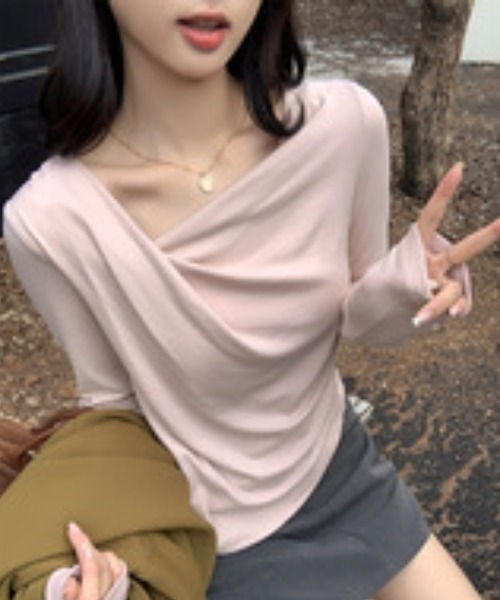 owen(オーウェン)の「ドレープデザイン スリムトップス フィットシルエットカットソー(Tシャツ/カットソー・レディース・ピンク/ライトブルー/ブラック/ホワイト/ベージュ・S/M/L)」の10枚目の写真
