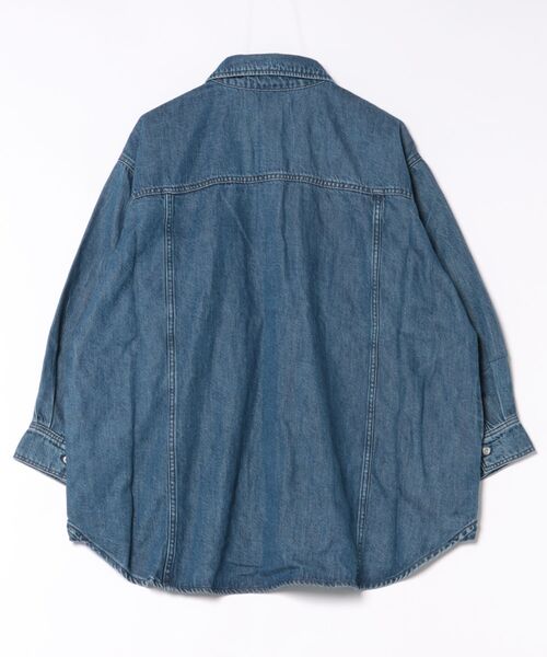 EDWIN(エドウィン)の「EDWIN LADIES ライトオンス ビッグフィット デニムシャツジャケット(シャツ/ブラウス・レディース・ブラウン/ブルー/ライトインディゴブルー・FREE)」の4枚目の写真