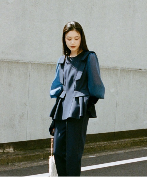 RUIRUE BOUTIQUE(ルイルエブティック)の「ショルダーリボン ペプラム セットアップ | パンツセットアップ・セレモニースーツ・フォーマルスーツ・ママスーツ・パンツスーツ・パンツドレス・パーティードレス・美脚パンツ(パンツドレス・レディース・ブラック/ライトベージュ/ネイビー・S/LL/M/L)」の13枚目の写真
