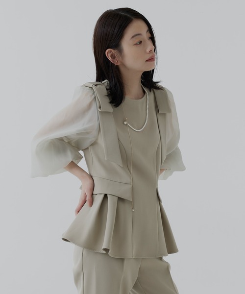 RUIRUE BOUTIQUE(ルイルエブティック)の「ショルダーリボン ペプラム セットアップ | パンツセットアップ・セレモニースーツ・フォーマルスーツ・ママスーツ・パンツスーツ・パンツドレス・パーティードレス・美脚パンツ(パンツドレス・レディース・ブラック/ライトベージュ/ネイビー・S/LL/M/L)」の17枚目の写真