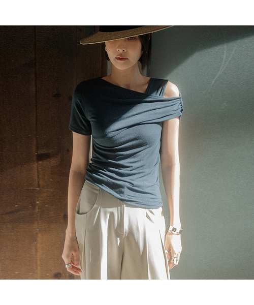 MEMUA(メムア)の「グロリアシャーリングハーフスリーブレス(ディープグリーン)(Tシャツ/カットソー・レディース・アイボリー/ベージュ/ダークグリーン/ブラック・FREE)」の4枚目の写真